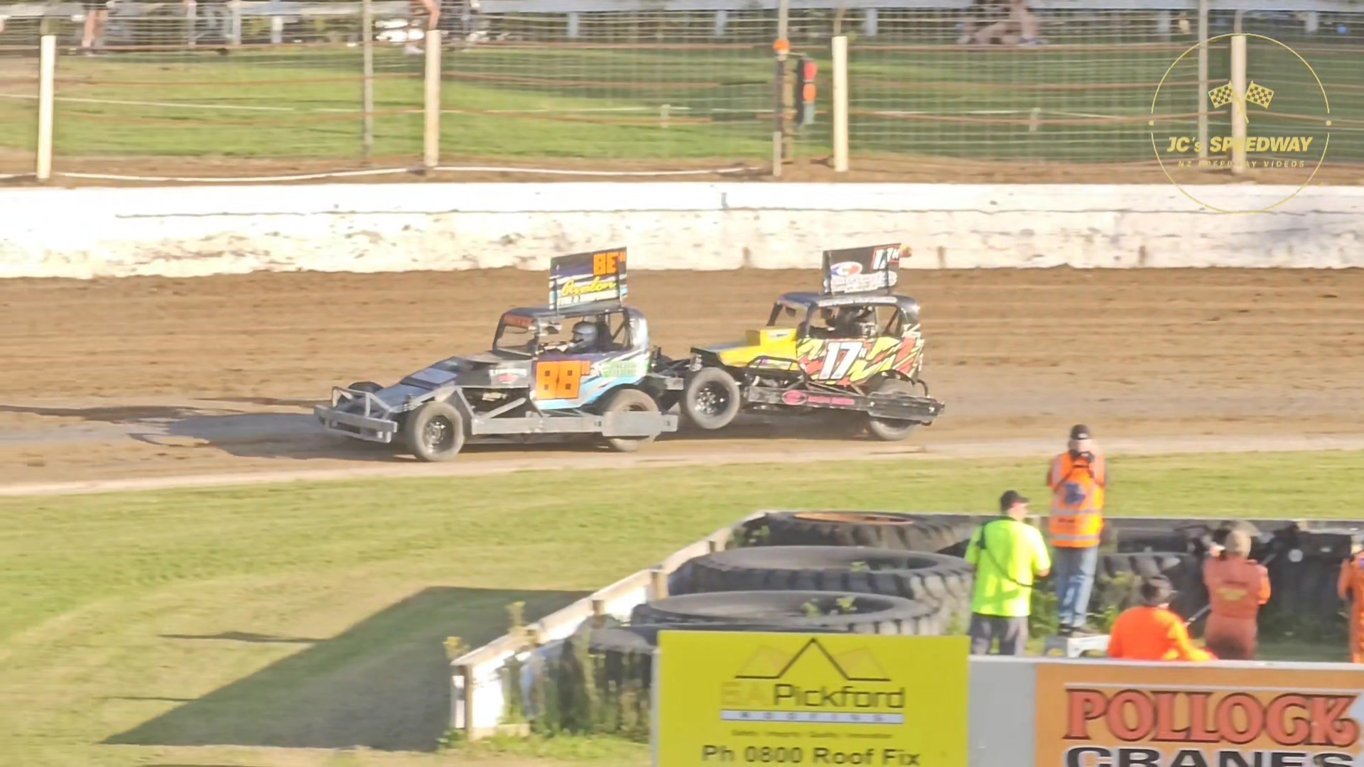 17h Dave Moore hitches a ride with 88h Justin Hutchby during the first ...
