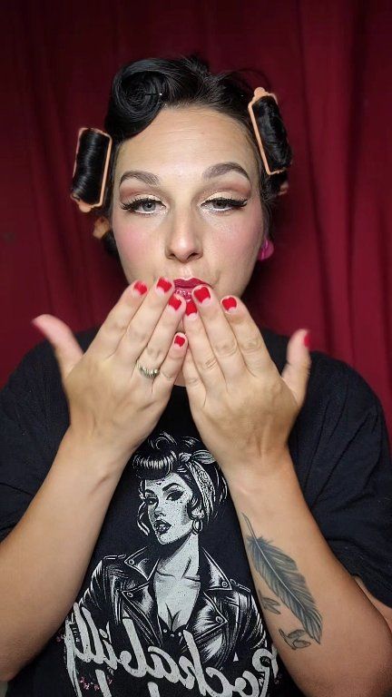This wet set tutorial is easy for short hair! | Cherry Dollface