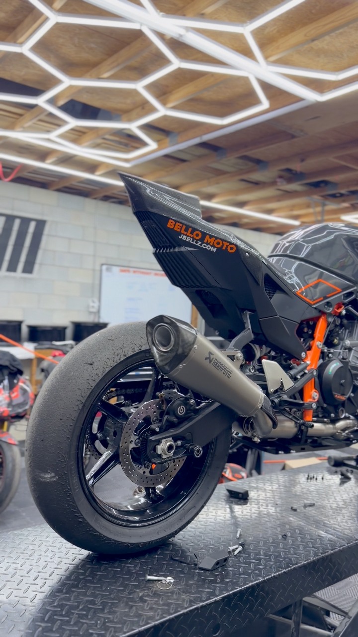 KTM 990 RCR Akrapovic Titanium Full system first start!! 🎶😎 #ktm # ...