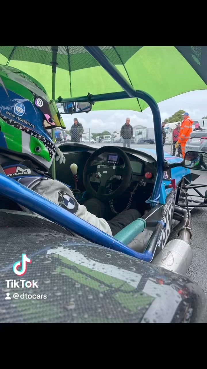 Great to see the guys at Factory Roberts Racing at Oulton Park rally ...