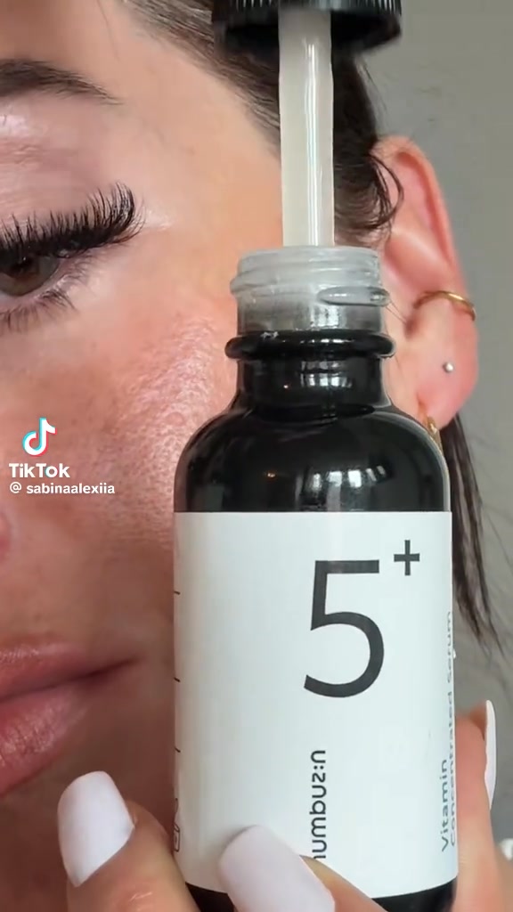 Meet your glow upgrade ✨ A powerful blend of Glutathione, Niacinamide & Melazero™ works deep within the skin to reduce pigmentation, brighten tone & restore barrier hea | Be Bodywise - UAE
