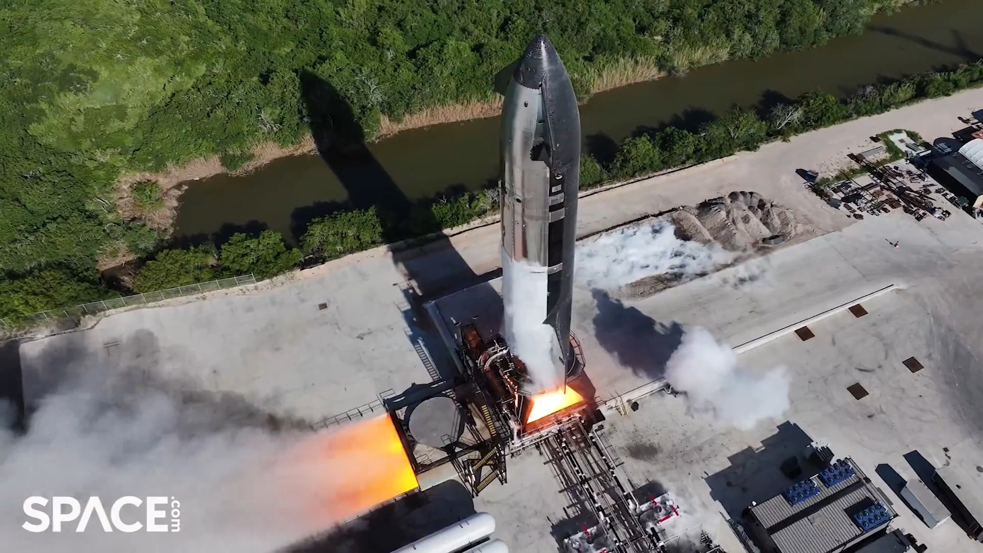 SpaceX conducted a long-duration static fire test of their flight 9 ...