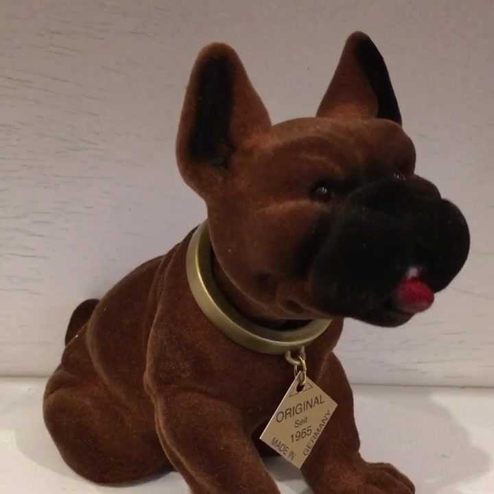 Chien qui secoue la voiture, chien qui hoche la tête - Ornements de chien | hochant la tête | Artisanat de tableau de bord de chien en résine, ornements de chien hochant