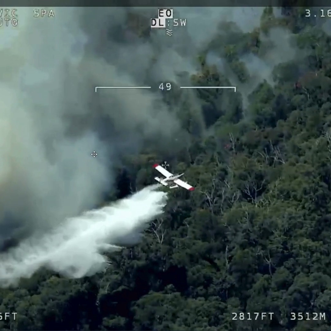 The bushfire that started last night at Gaffneys Creek is currently ...