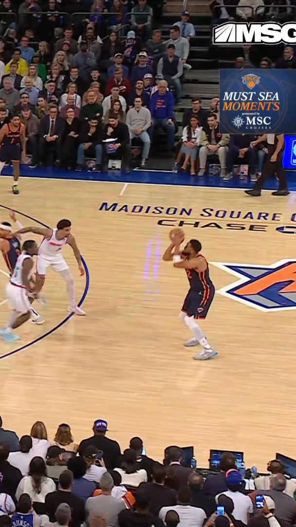 Everybody eats in the home win 🍽️ | New York Knicks | Facebook