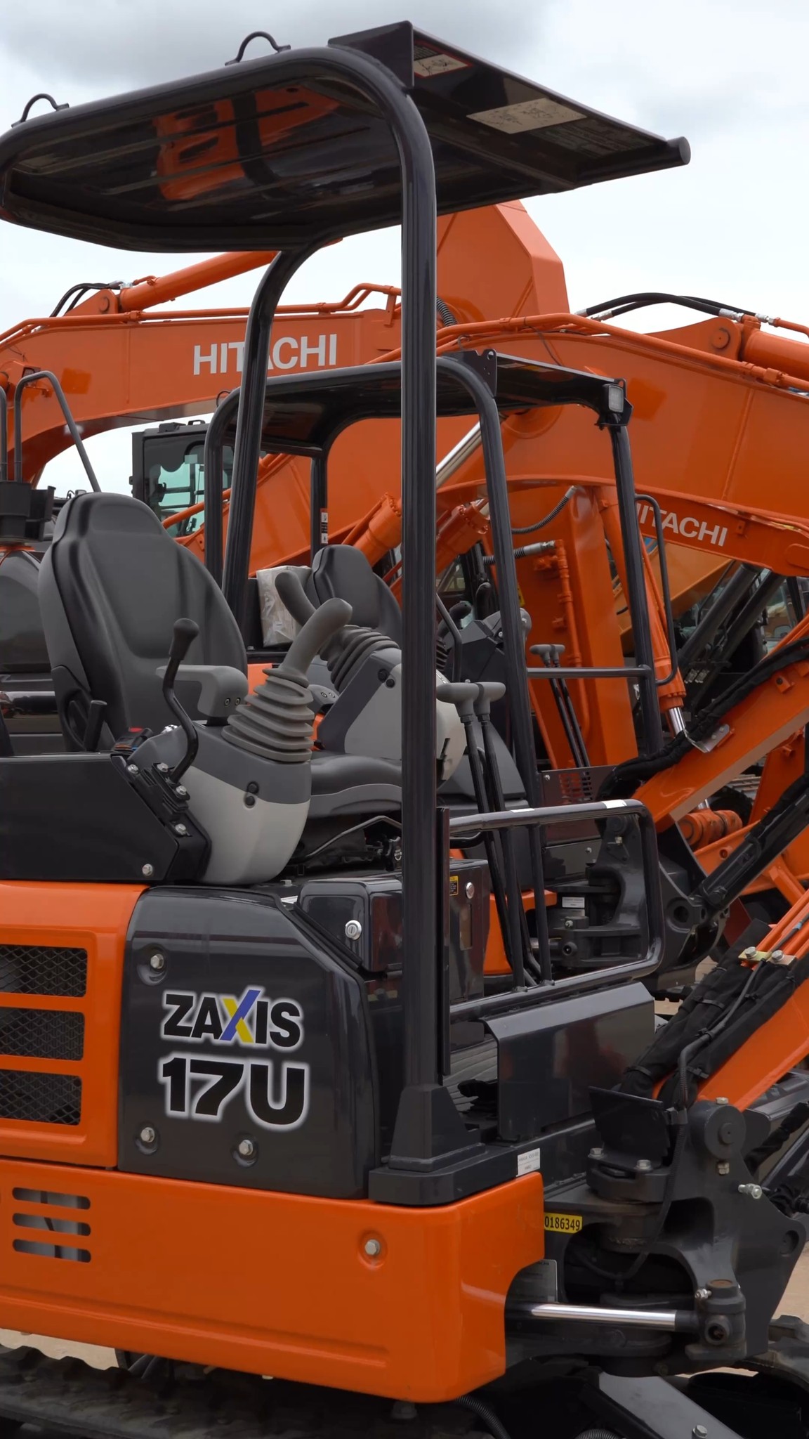 2022 Link-Belt 218 HSL crawler crane for sale