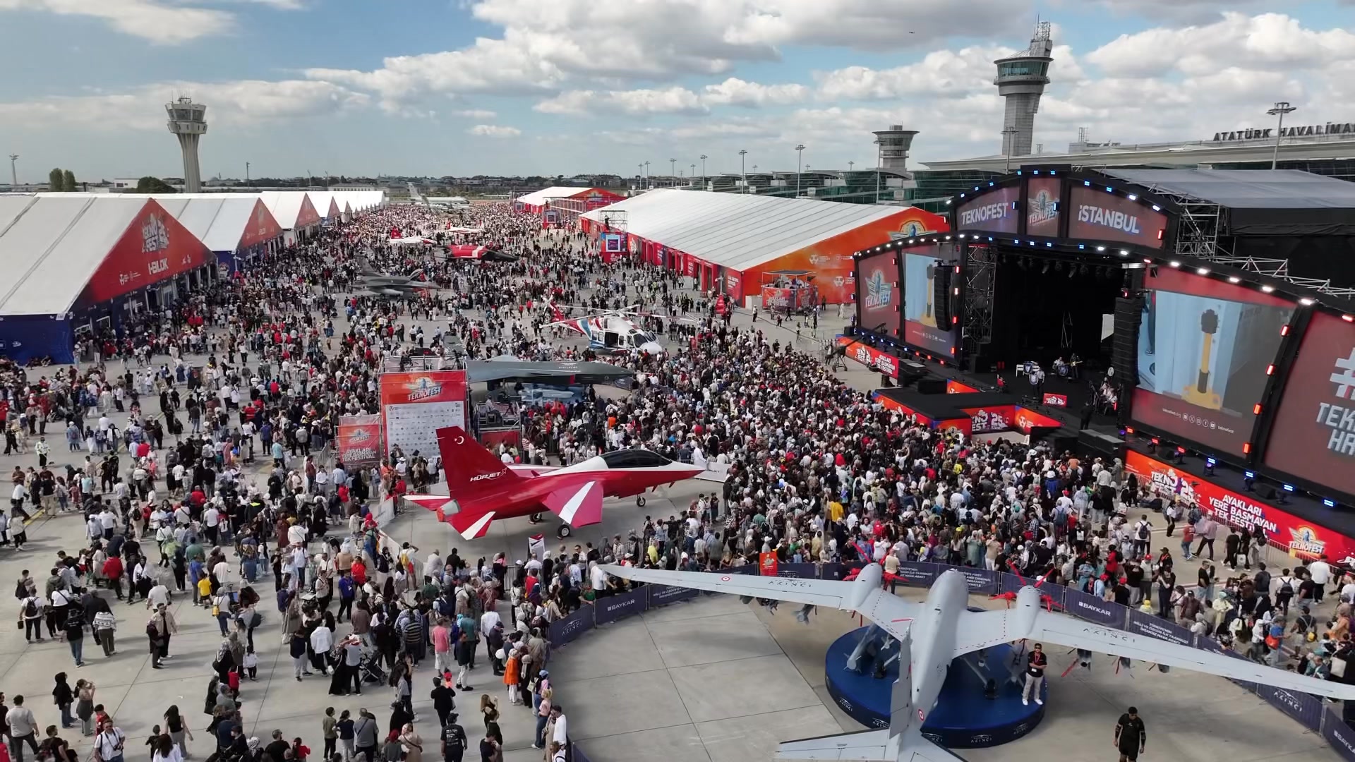 🚀 Dünyanın en büyük havacılık, uzay ve teknoloji festivali TEKNOFEST ...