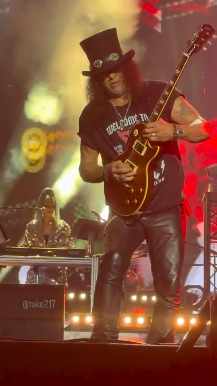 Broken string solo May 30 2025 #georgia #shekvetili 🇬🇪 Slash Guns N ...