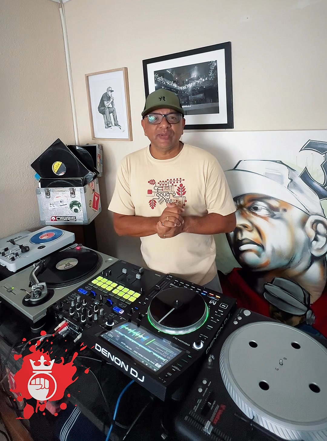 TBT to the innovative Vestax QFO, released in 2004! This turntable