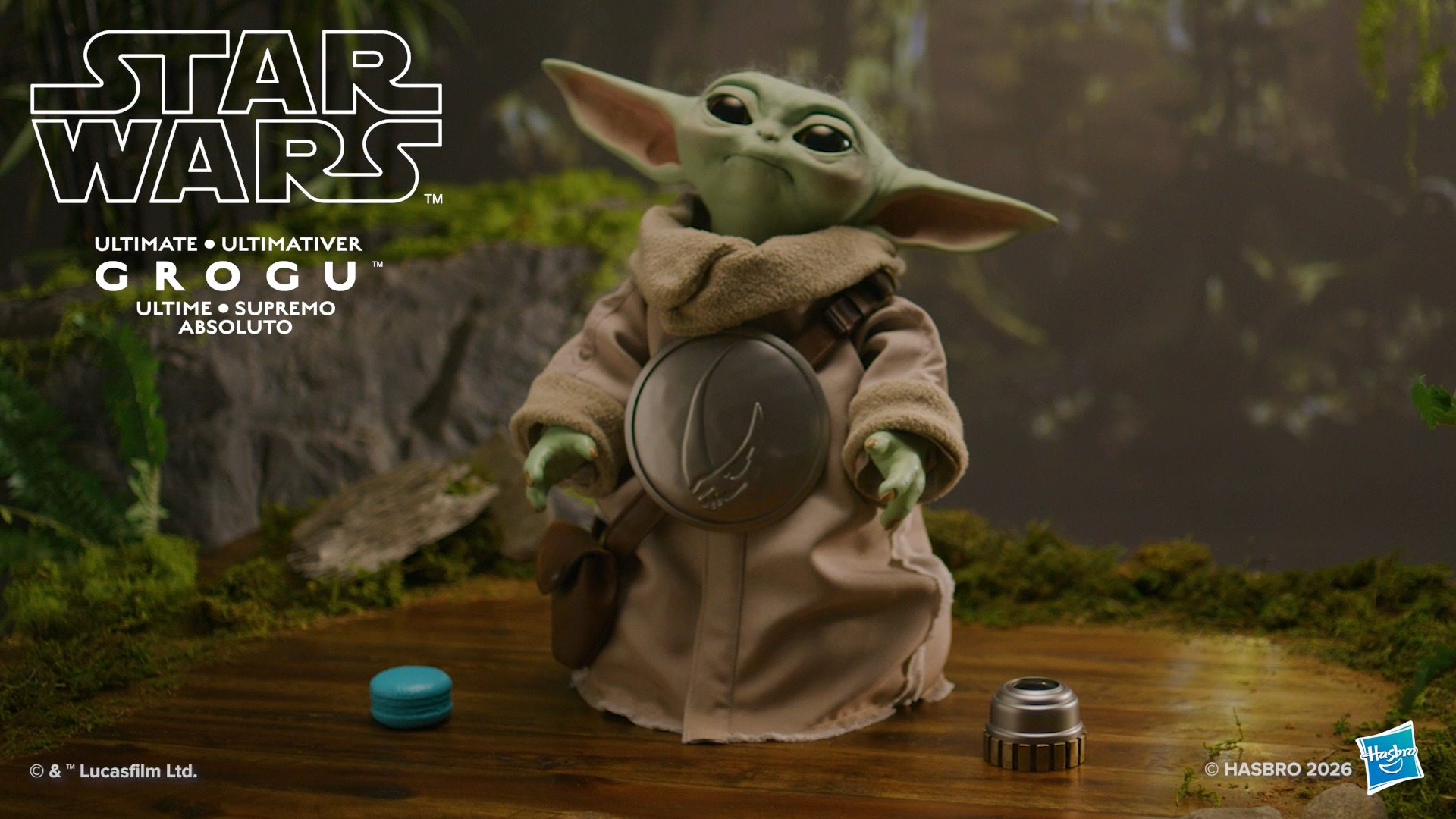 Calling all cosplayers, collectors, and STAR WARS superfans! Bring