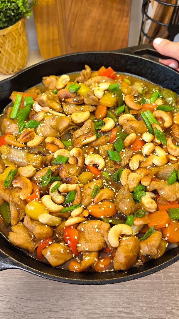 SAVE THIS RECIPE! Chicken Cashew Nut, with no added sugar, made it today with fresh orange juice ...
