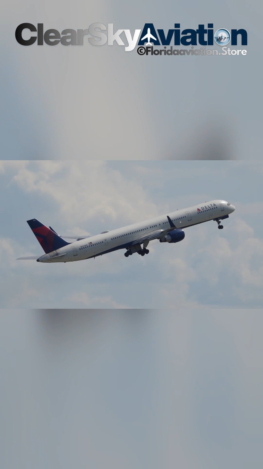 Boeing 757 Pencil Plane Takeoff From Atlanta Int'l Airport - Plane