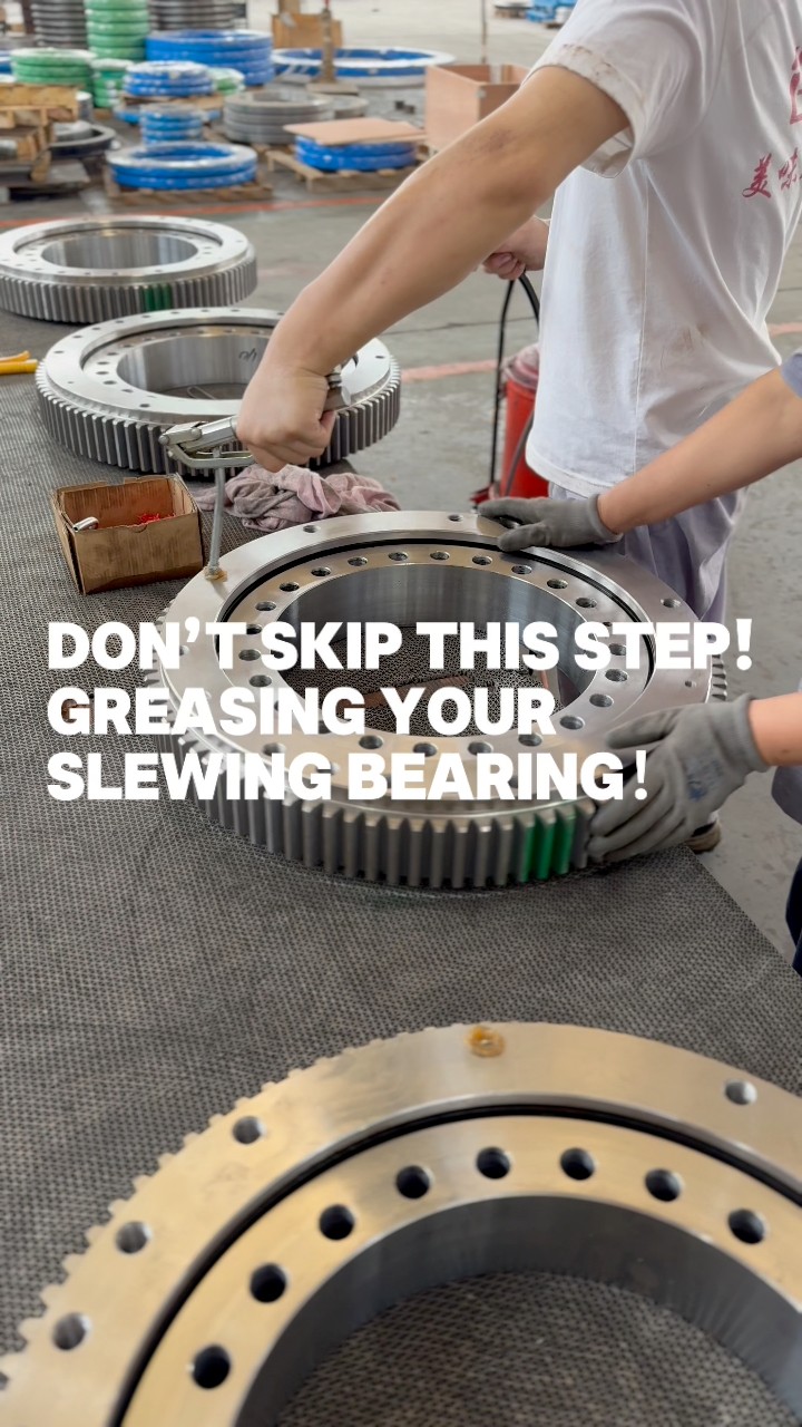 How to Grease a Slewing Bearing – Method and PrecautionsTo maintain ...