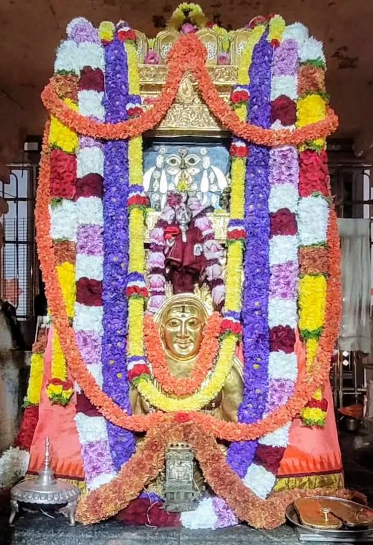 #ಶ್ರೀ #ಗುರು #ರಾಘವೇಂದ್ರ #ಸ್ವಾಮಿ #ಬೃಂದಾವನದ #ಇಂದಿನ #ಅಲಂಕಾರದ #ದರ್ಶನವನ್ನು # ...