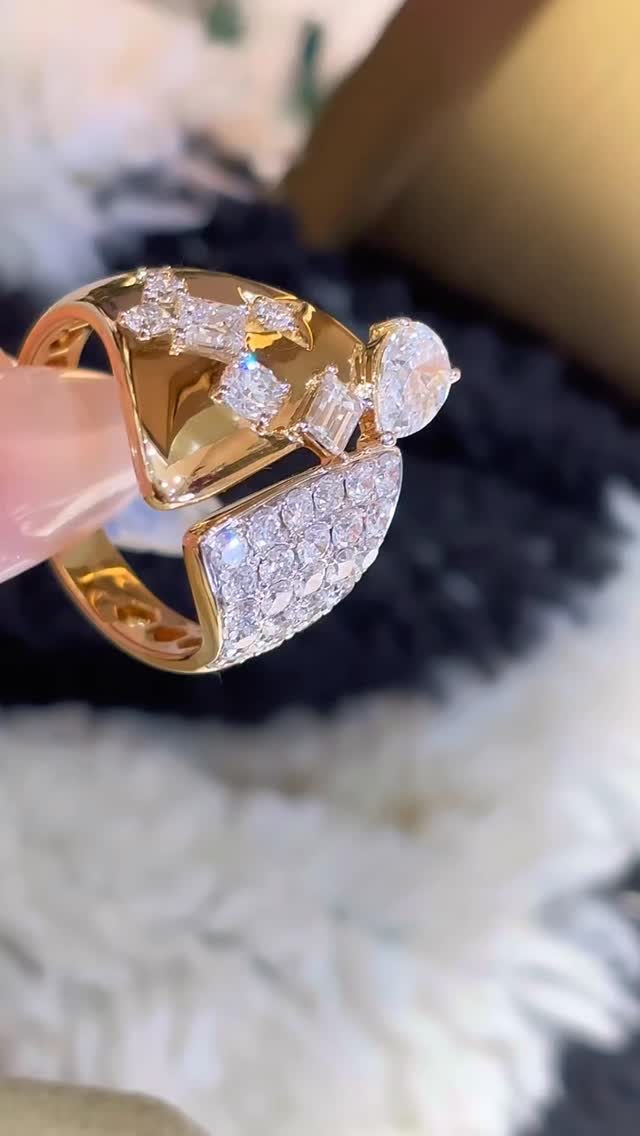 💰956usd/💰7360hkd ——Lab Grown Diamond Collection—— A luxurious