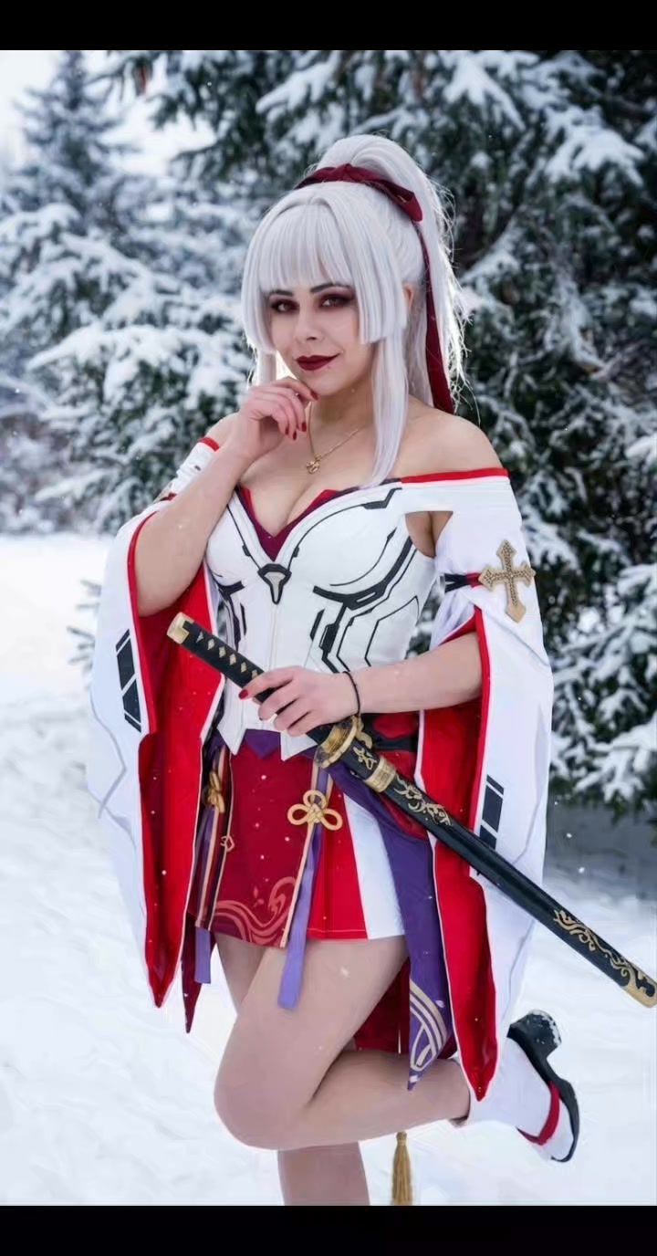 Yuki Onna Cosplay CN:花兮_honoka #ゆきのみふゆ#雪乃深冬#yukionna