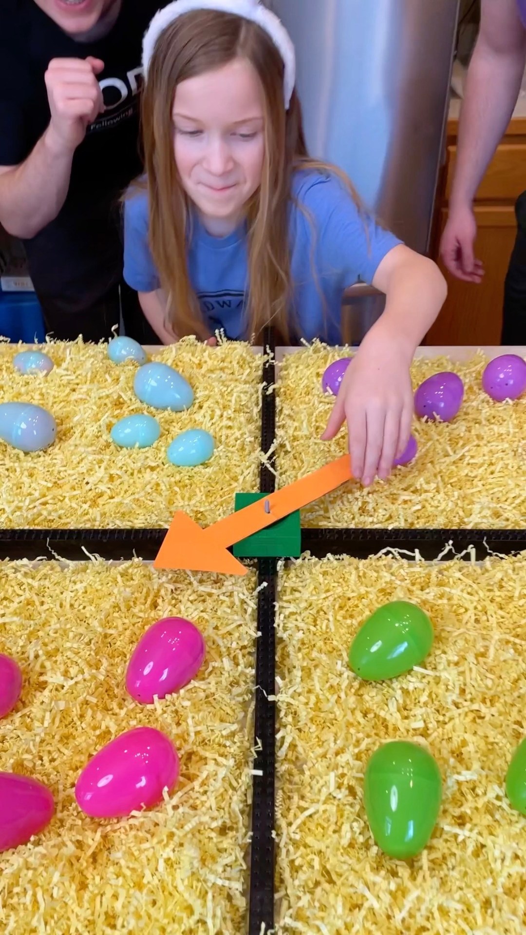 Funny Spicy Pepper Easter Game 🤣 Family plays funny Easter spinner ...