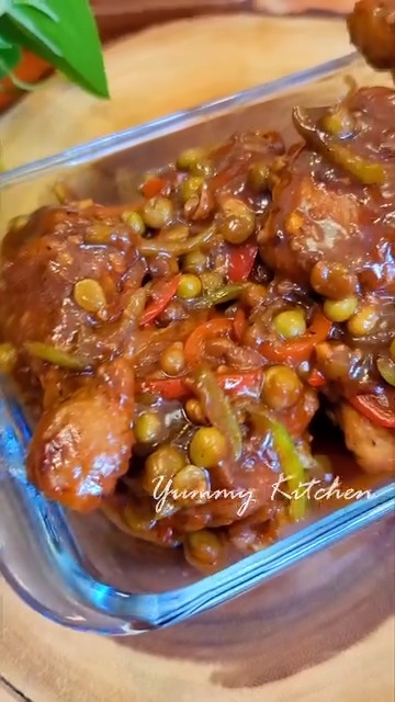 Sinarsahang Manok is a flavorful Filipino chicken dish cooked in a rich ...