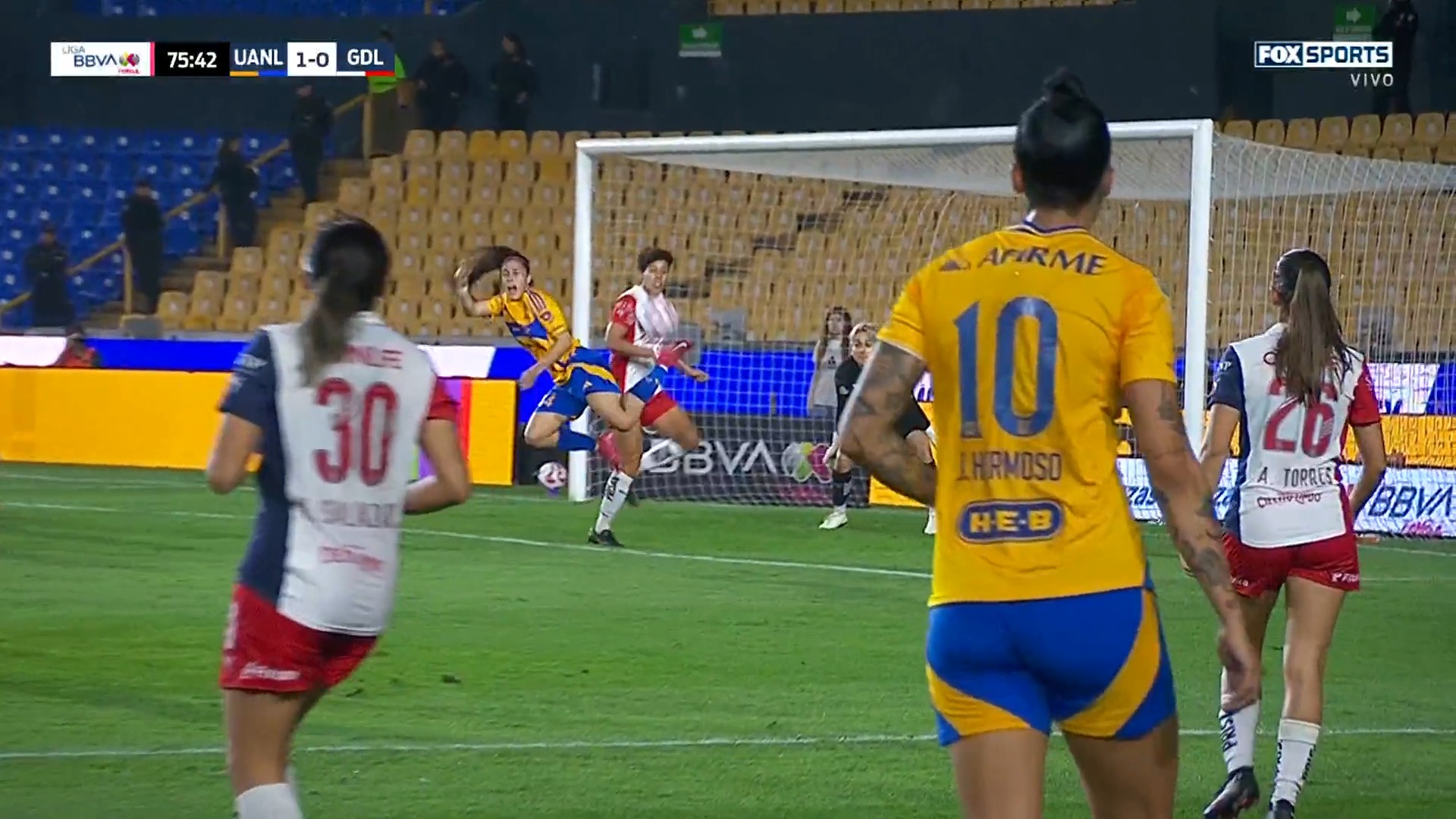 La locura de gol de Jacquie Ovalle. 🤯 | Tigres Femenil | Facebook