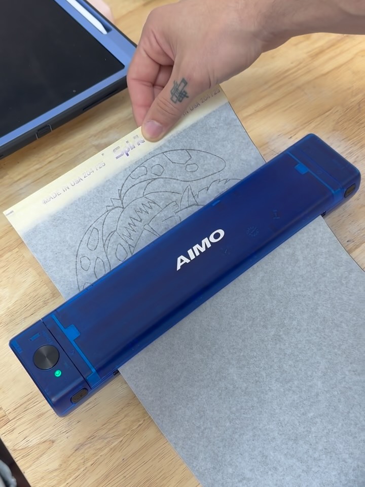 jmate p4 portable charging case for uwell caliburn Tracci King Tattoos on Reels Mint Ice Vuse Pods ventilated structure that maximizes 60/40 Blend FLAVORS:Peach Berry