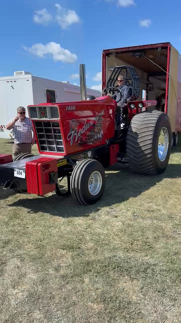 Redweiser Pulling Team