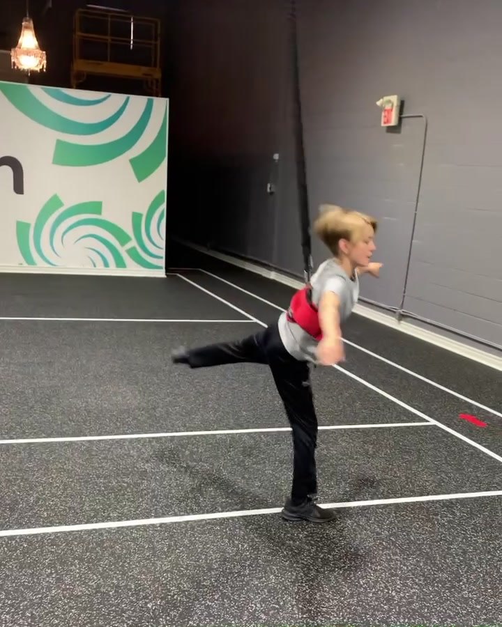 Working on 4T off the ice with @graysonrlong @therotationroom 🌀 # ...