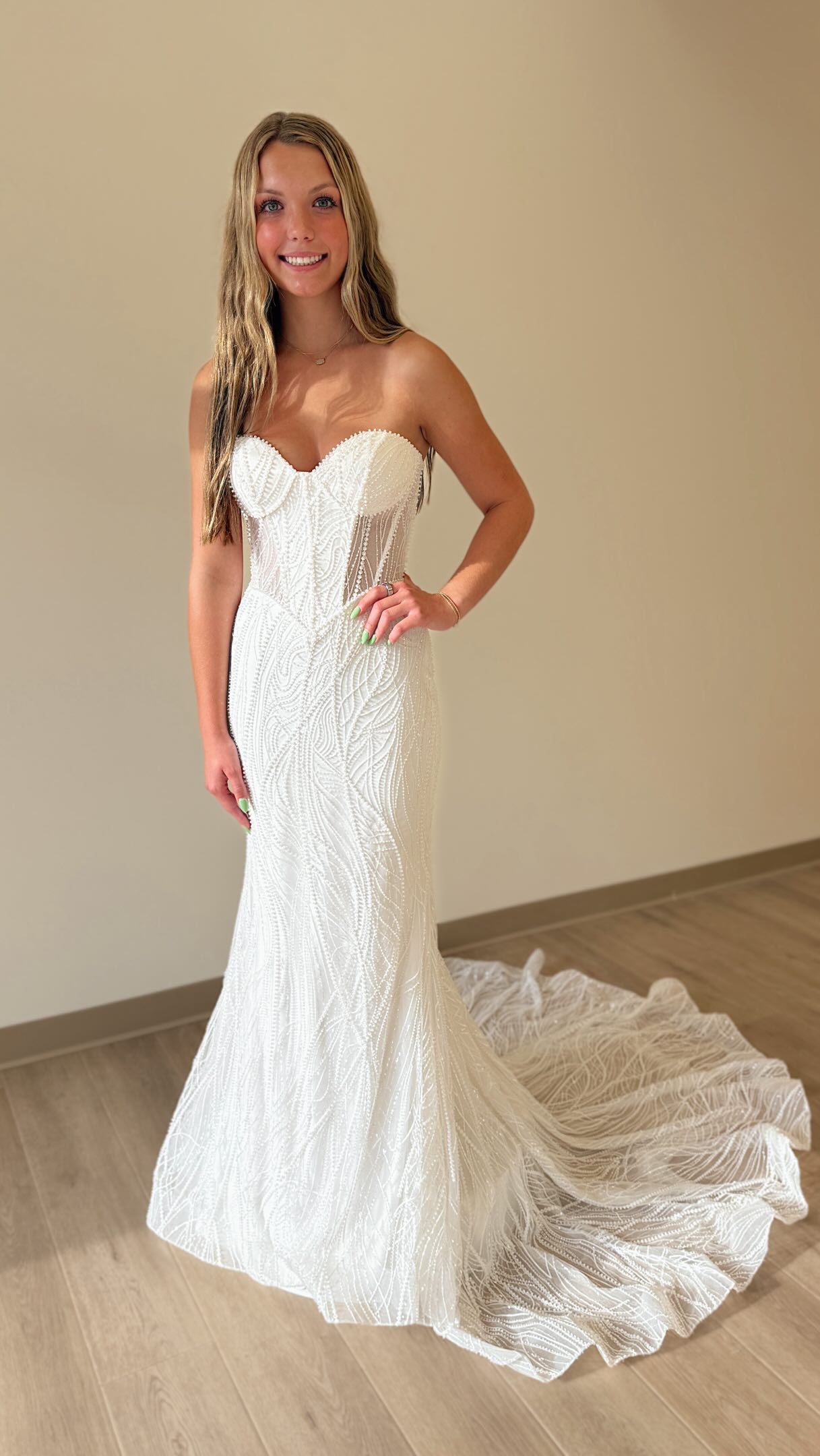 Crafted with embroidered and beaded lace, soft tulle, and jersey lining, our Carter gown is a masterpiece of contemporary luxury ✨ , 🗓️ Visit the link in our bio to book your bridal appointment now! 