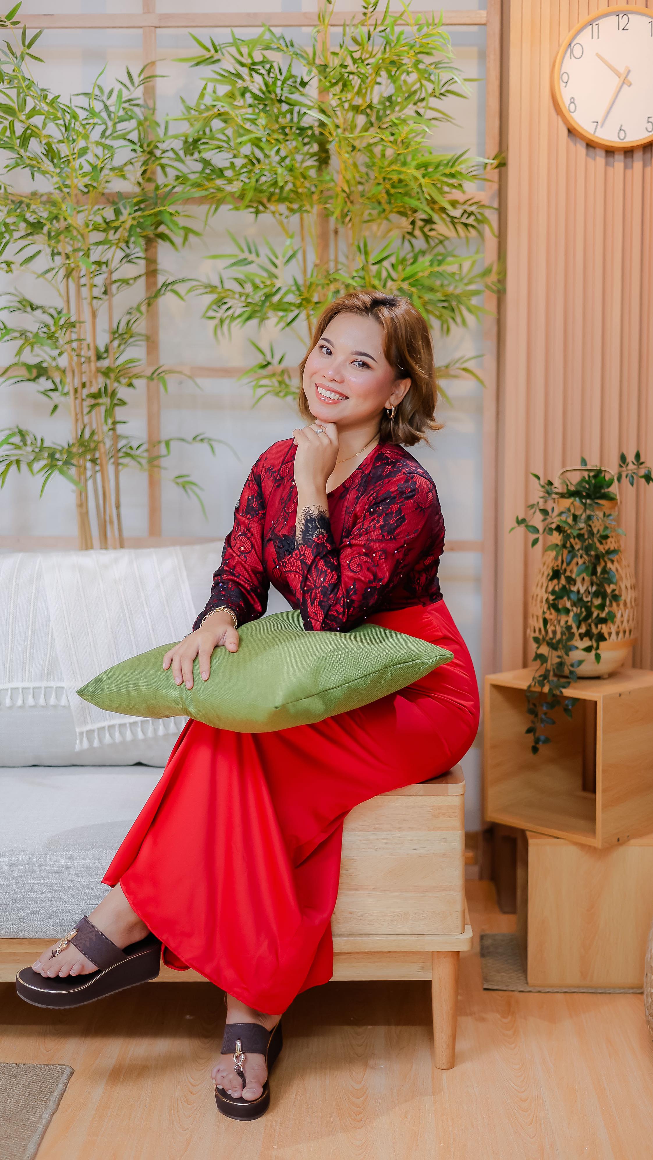 E studio - Terima kasih Shafinaz memilih ESTUDIO untuk potrait kenangan ...