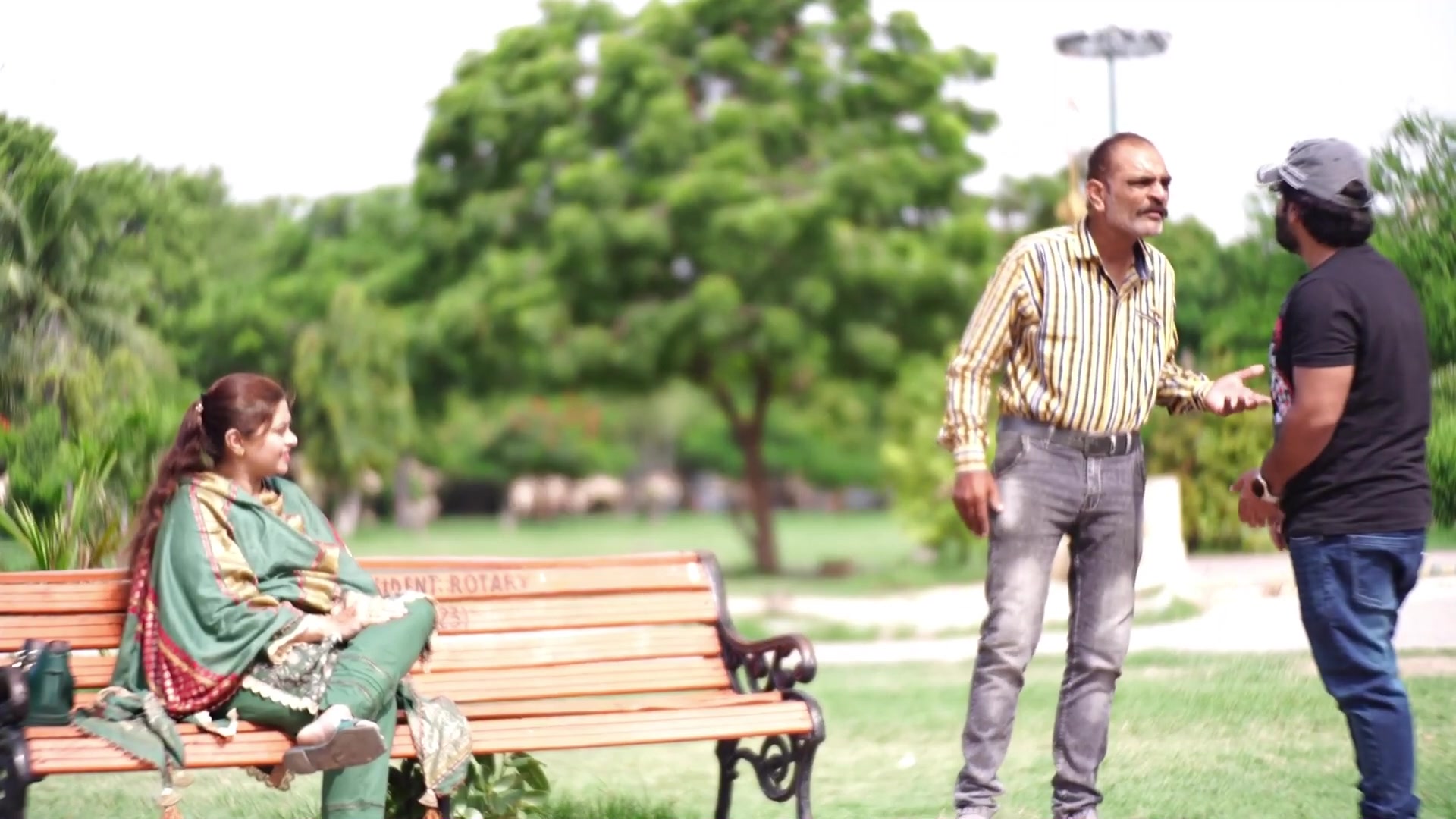 Uncle Aunty Breakup Part 1 | Mehran Hashmi | Facebook