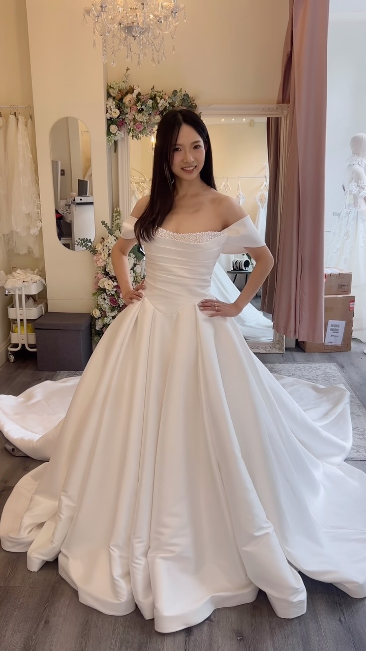 ✨RICCA SPOSA TRUNK SHOW, Brides to be make sure to save & share this post!, L’Art de la Dentelle is the latest 2027 bridal couture collection by @riccasposa . If you want intricate lace details and 