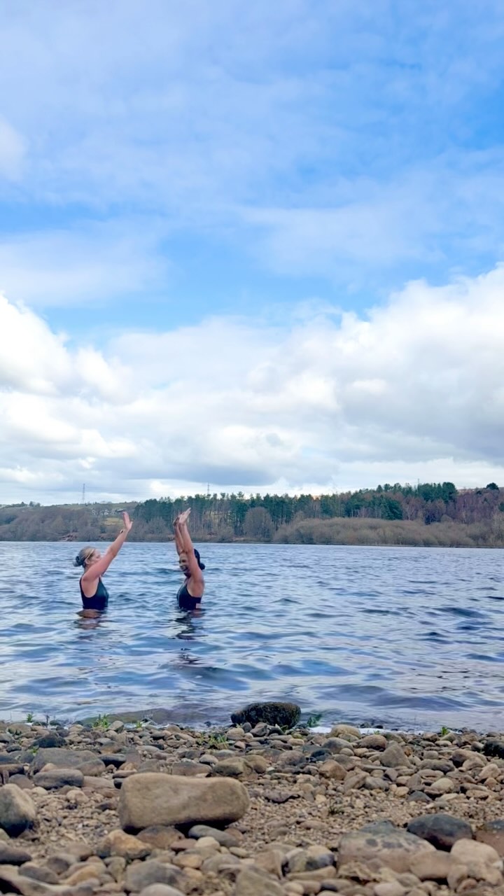 I LOVE it ️🥶💦🌊🧊 #coldwatertherapy #coldexposure #coldwaterswimming # ...