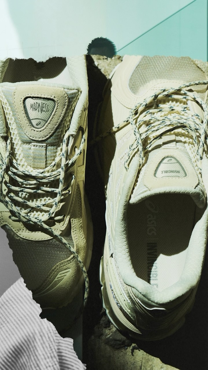ASICS ノバブラスト5 25.5cm 🚨 DROPPING ON 29TH AUG 🚨 INVINCIBLE® x MADNESS x ASICS GEL