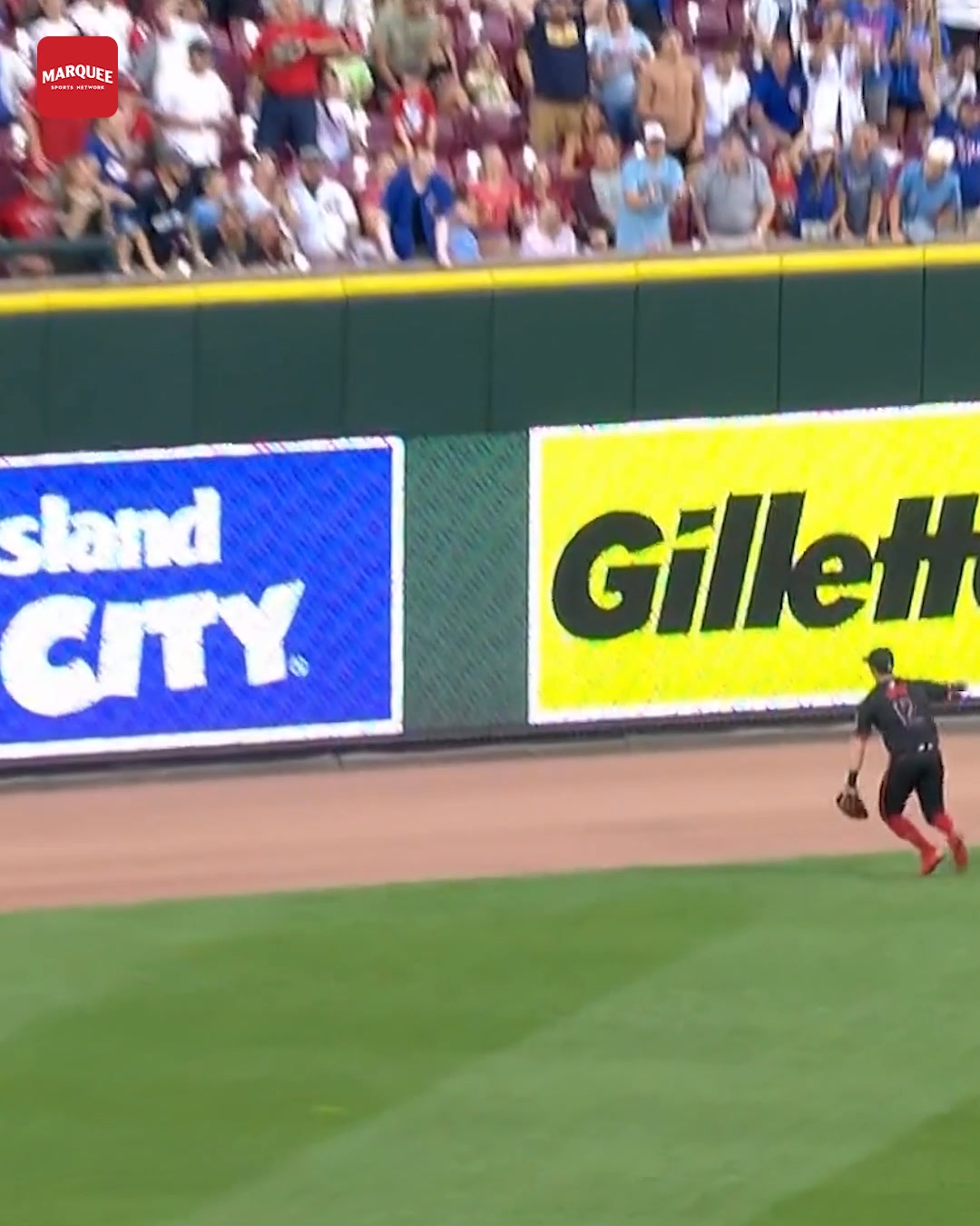 Ian Happ gives the Cubs the lead with a 107.8 MPH double off the wall 🚀 ...