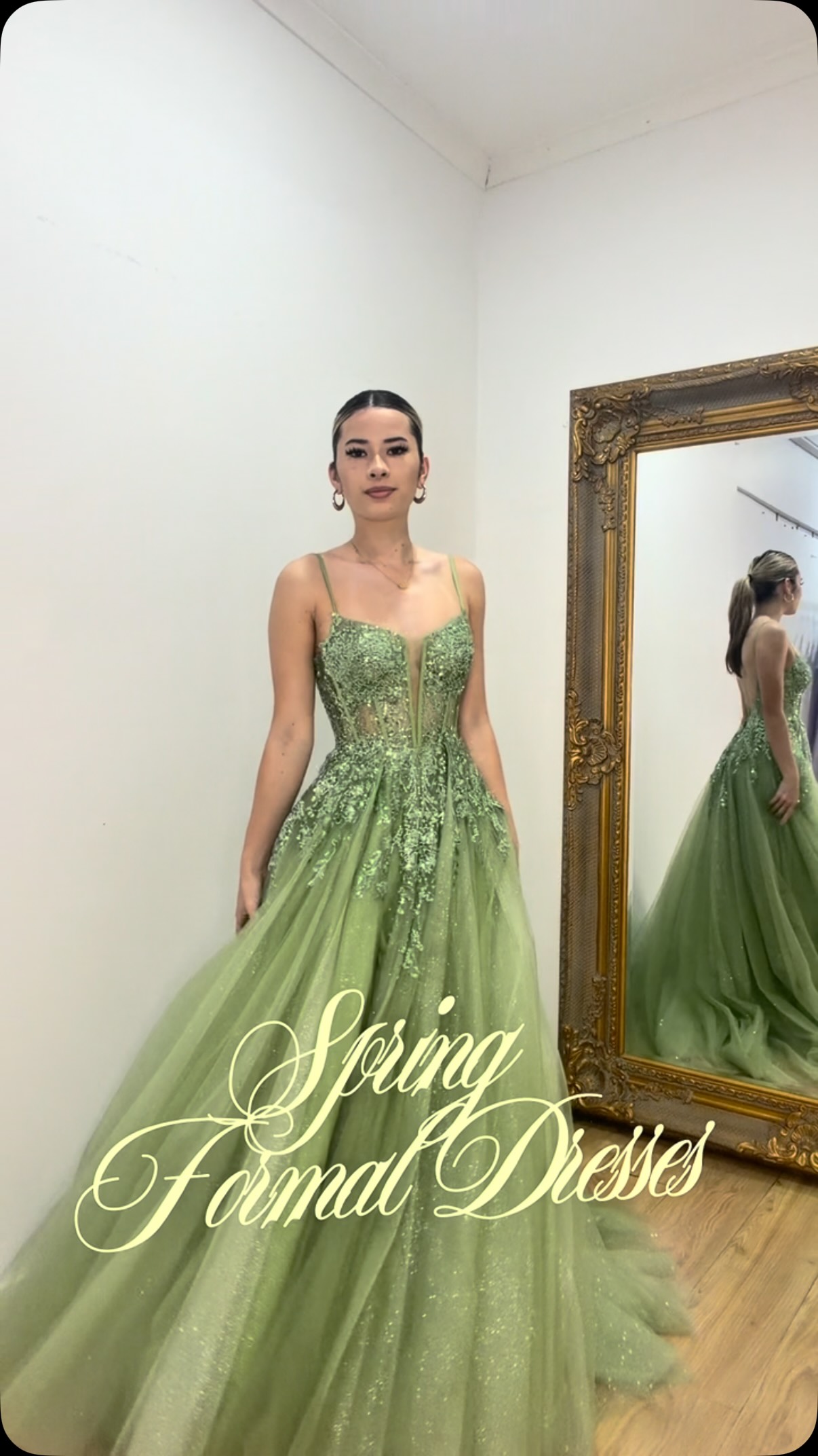 formal dresses indooroopilly but make it spring 🌸💐 #missrunwayformal #promdresses #schoolformal #schoolformal #formaldresses | Miss Runway Formal long sleeve floral maxi dress