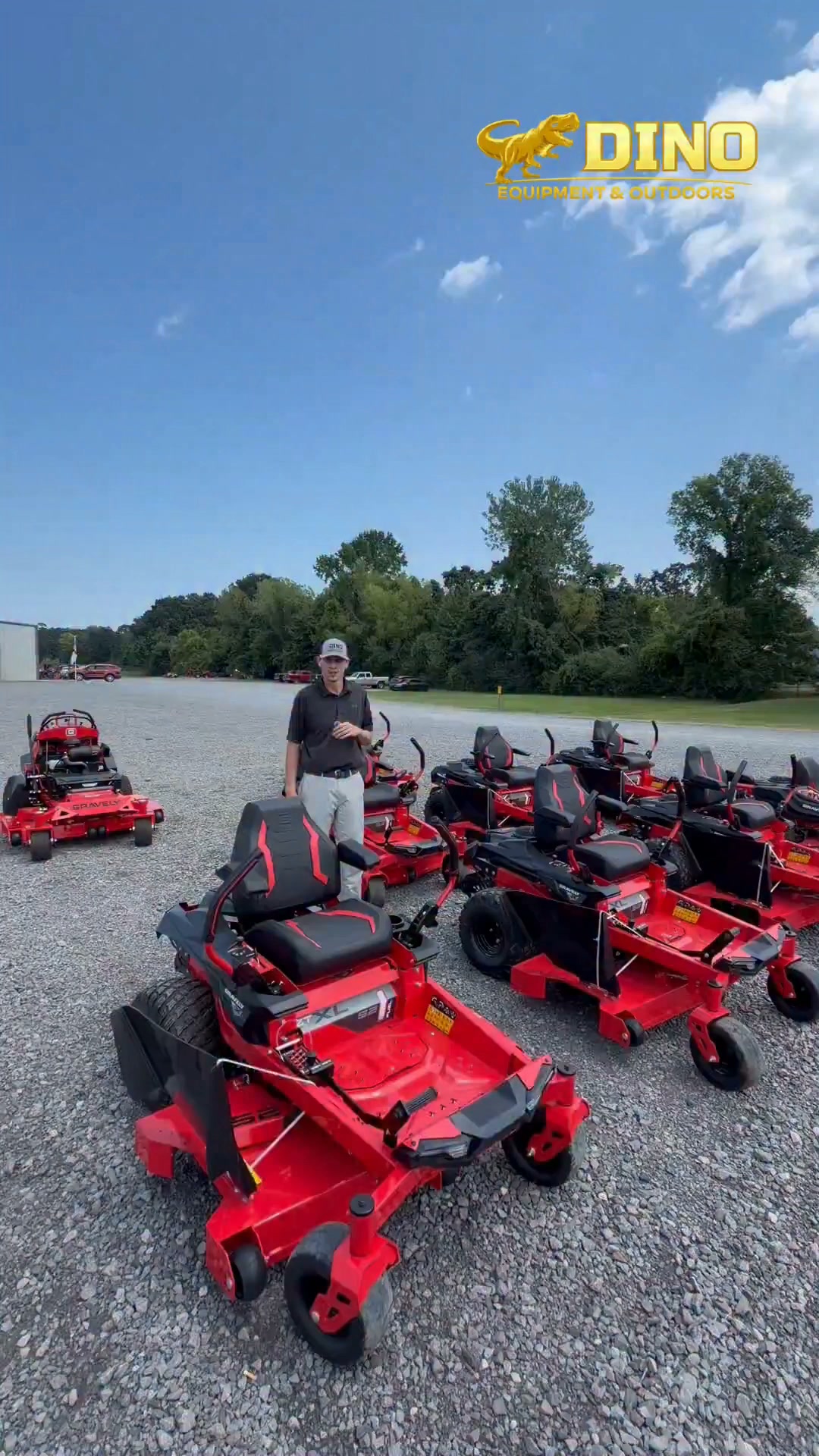 🚨 STEP UP YOUR MOWING GAME! 🚨 The Gravely Pro-Stance 52” isn't
