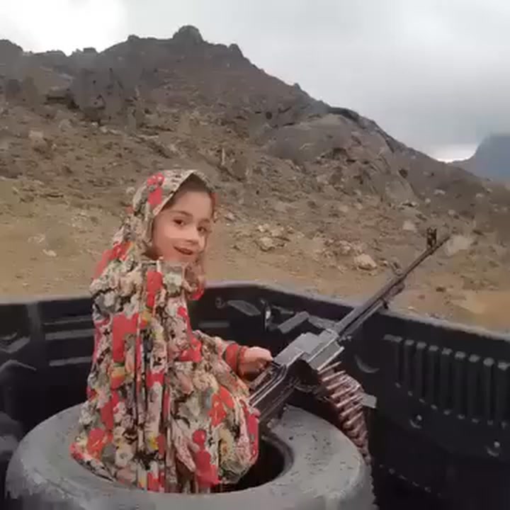 پاکستانی بچہ ۔۔ پاکستان ذندہ باد کہہ کر ۔۔۔ #Pakistan | Waziristan ...
