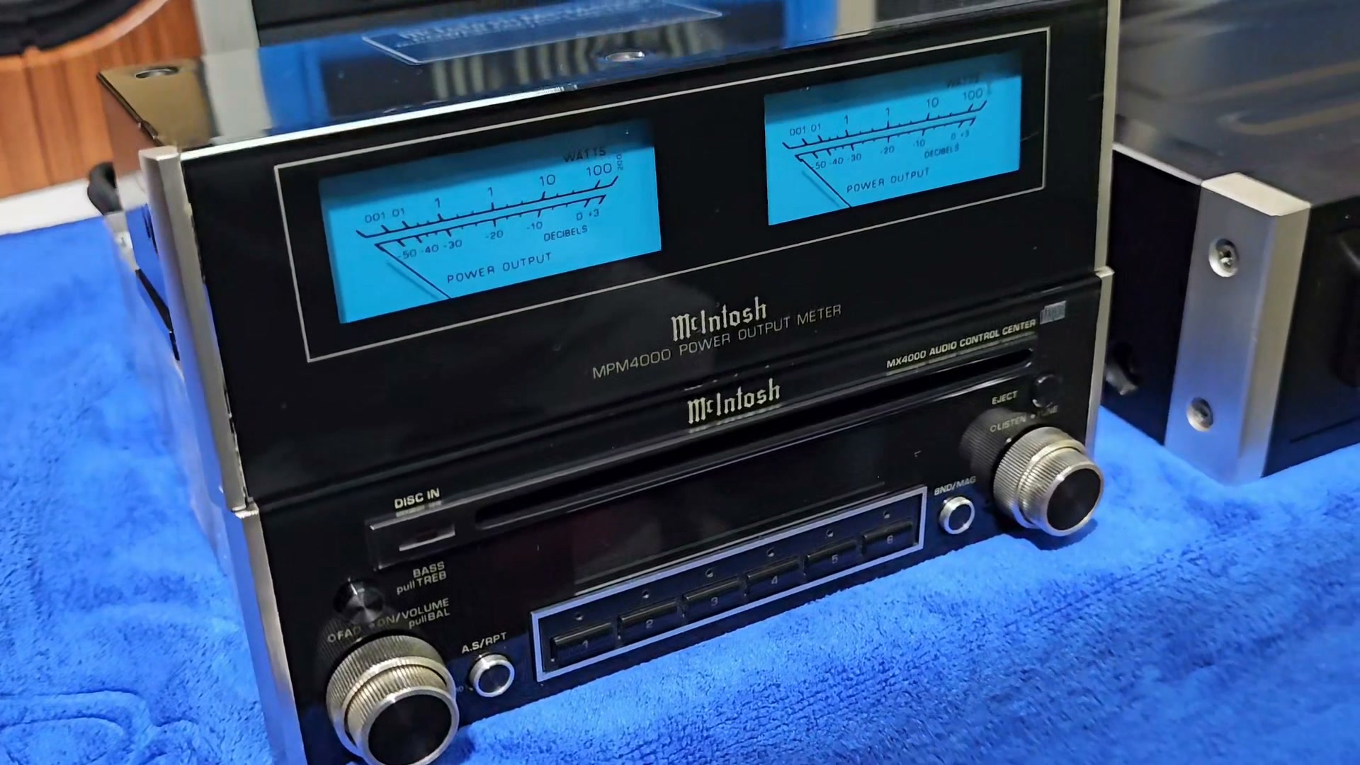カーオーディオ McIntosh MX4000 AUDIO & MDA4000 McIntosh MX-4000 / MDA-4000 / MPM-4000 / MCD-4000 Four pieces. One