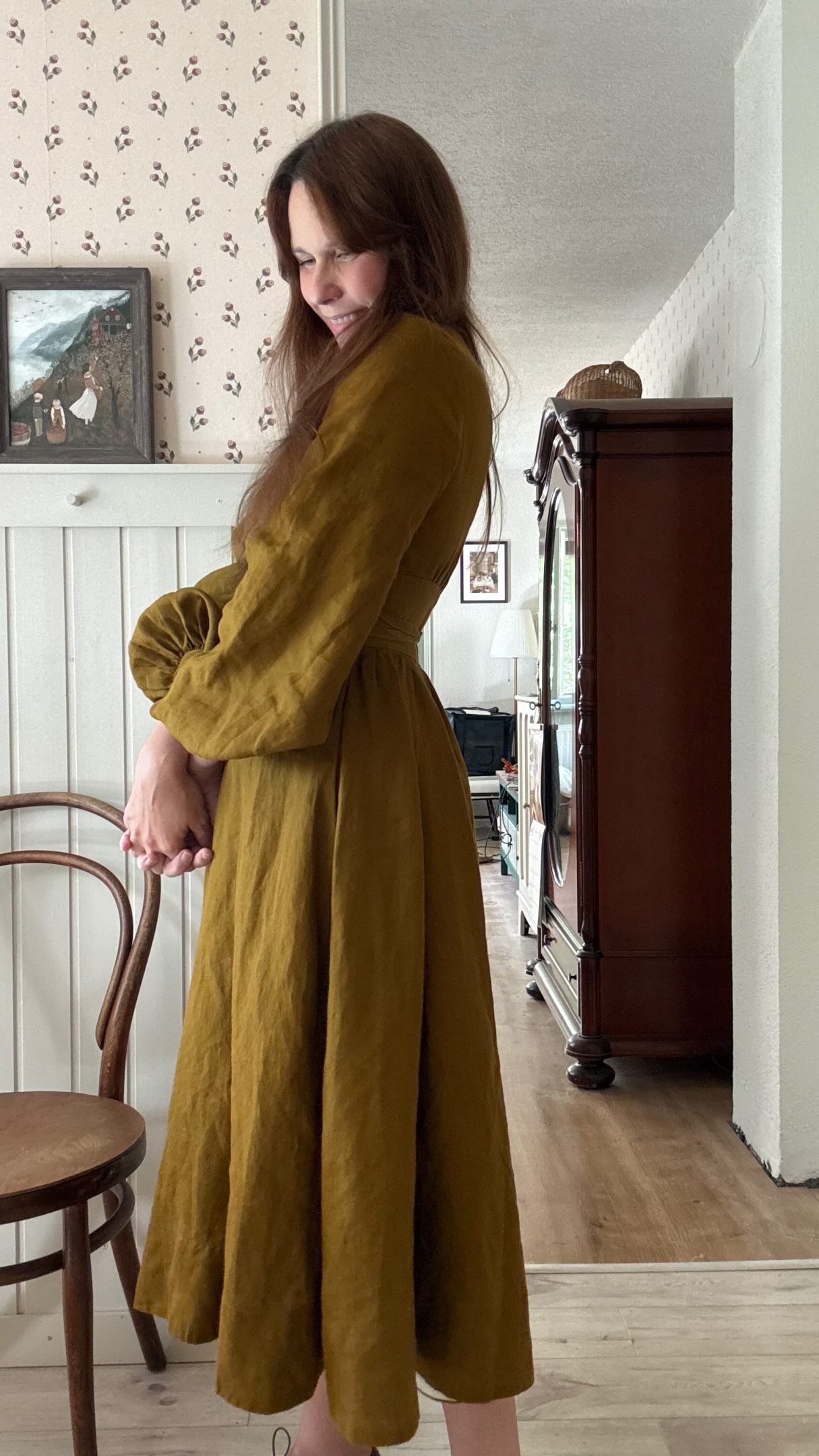 This is your sign to romanticize your fall wardrobe 🍂, As the season shifts, it’s THE time again for cozy layers, natural fabrics like linen and wool and of course flowy dresses🥰🍁🍂, @sondeflor has 