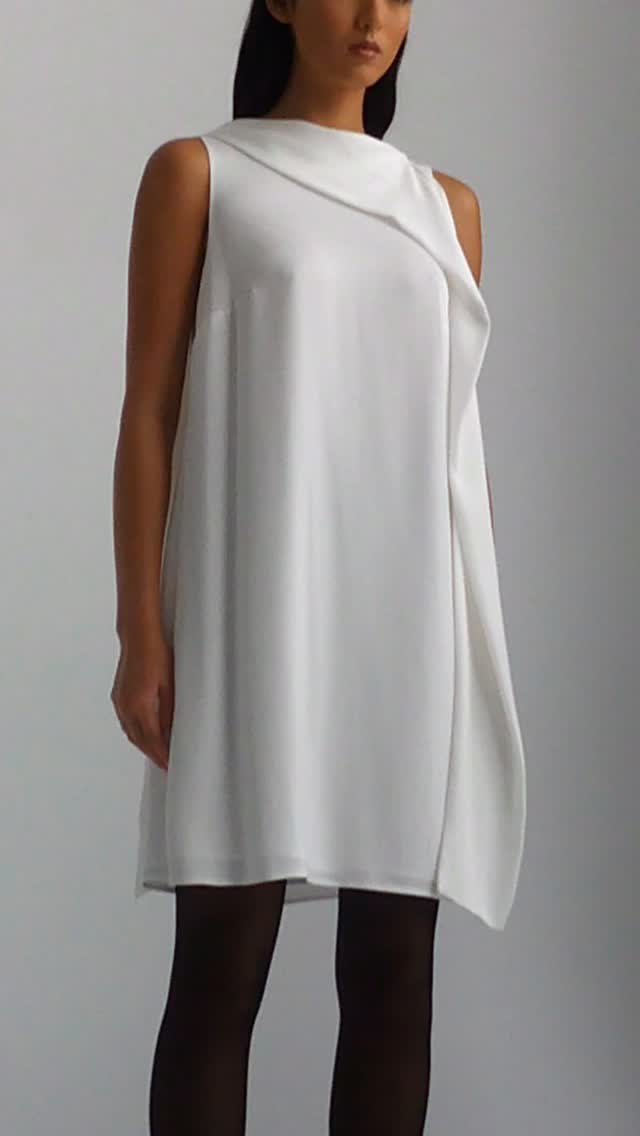 jocelyn maxi dress in ivory nicholas One with endless versatility., The dress takes you from day to night, season to season., #ANNAQUAN | ANNA QUAN ELMA