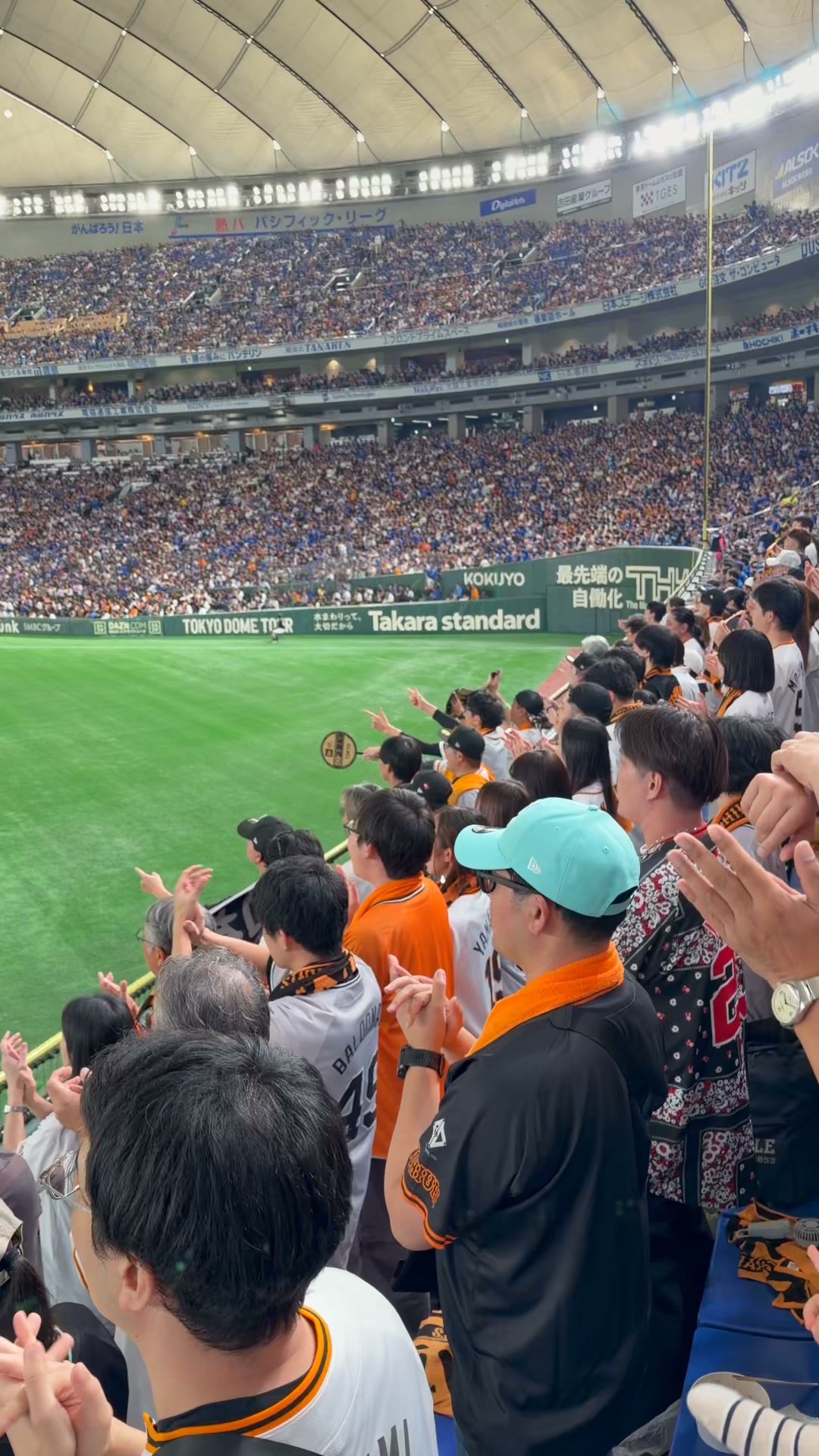 Ichiro got a hero's sendoff in his last game in Japan