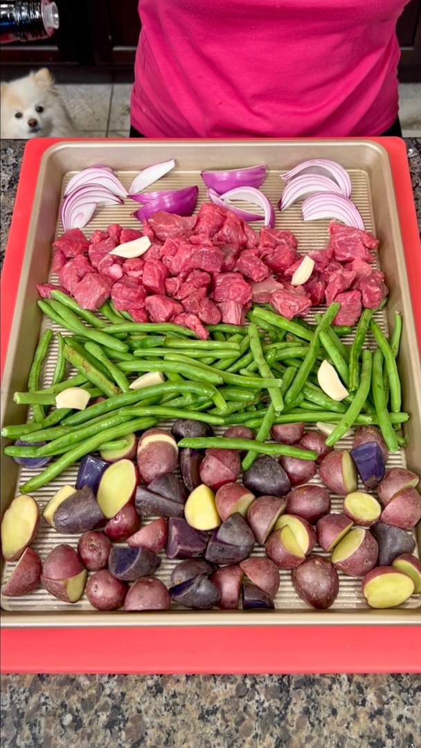 Easy One Pan Steak & Veggies 🥩... - Kyle & Mistie Knight | Facebook