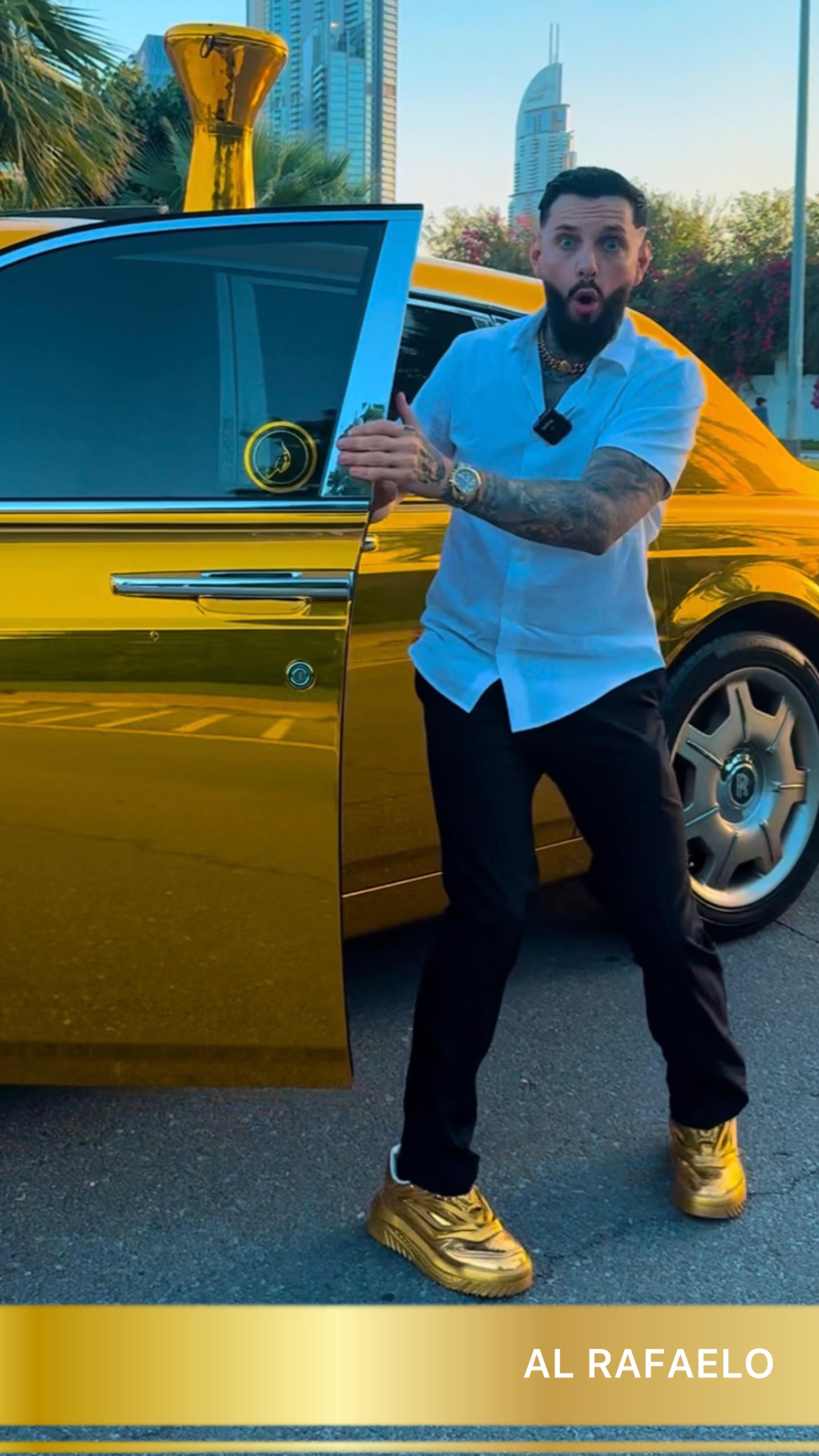 FOLLOW👉 @alrafaelo | I beat gold darbuka in gold Rolls Royce💛 | AL ...