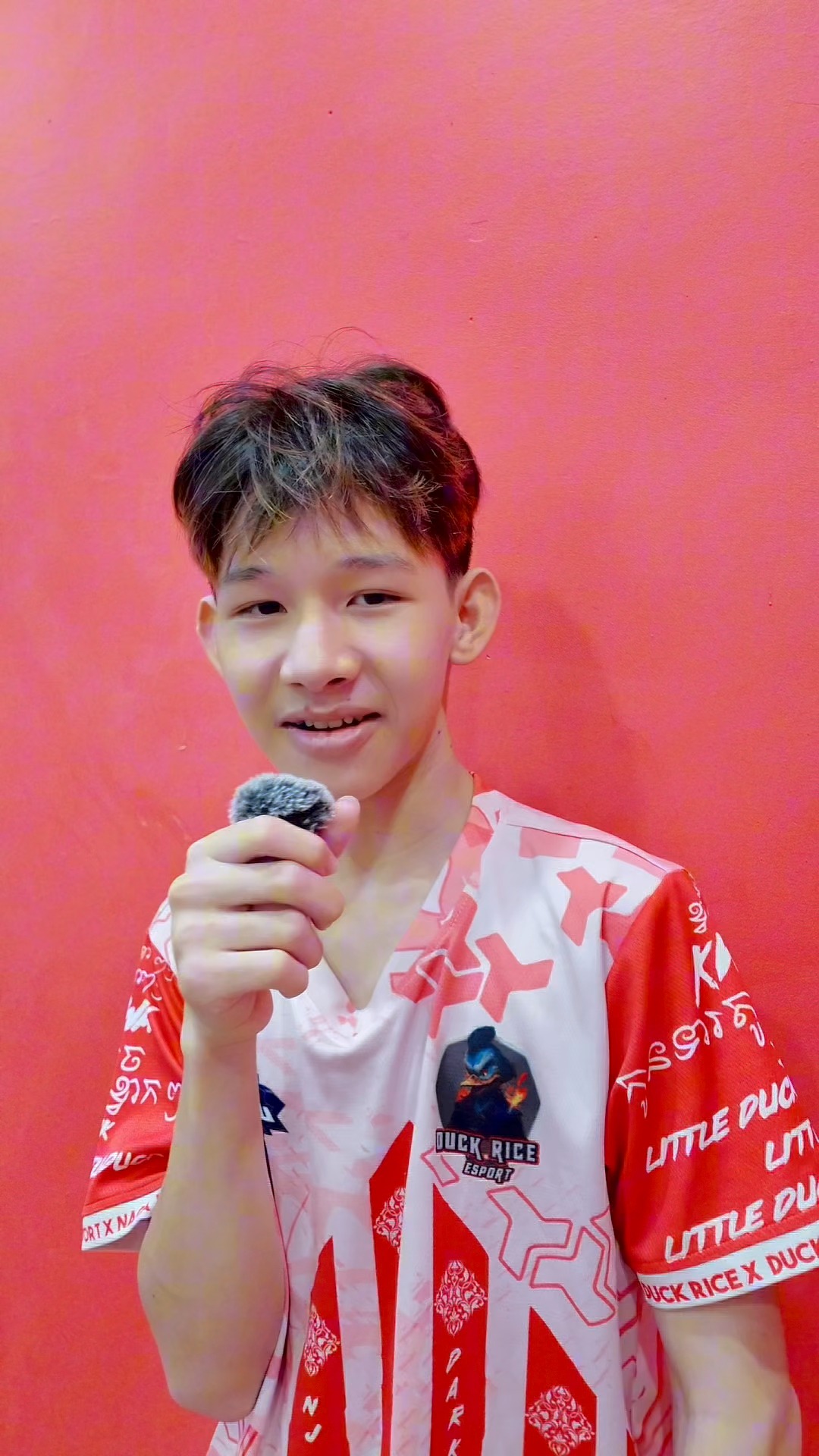 ទៅTeam houseសមាជិកDuck rice Esports 😝________កាន់តែឡូយ និងចំណេញ ...