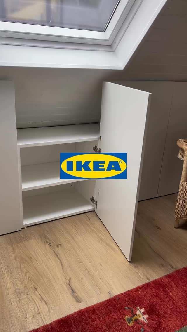 Platz unter der Dachschräge optimal nutzen? 🙌, @hometothesoul zeigt, wie man mit IKEA-Möbeln super einfach einen maßgefertigt wirkenden Einbauschrank gestalten kann – perfekt für mehr Stauraum und ein