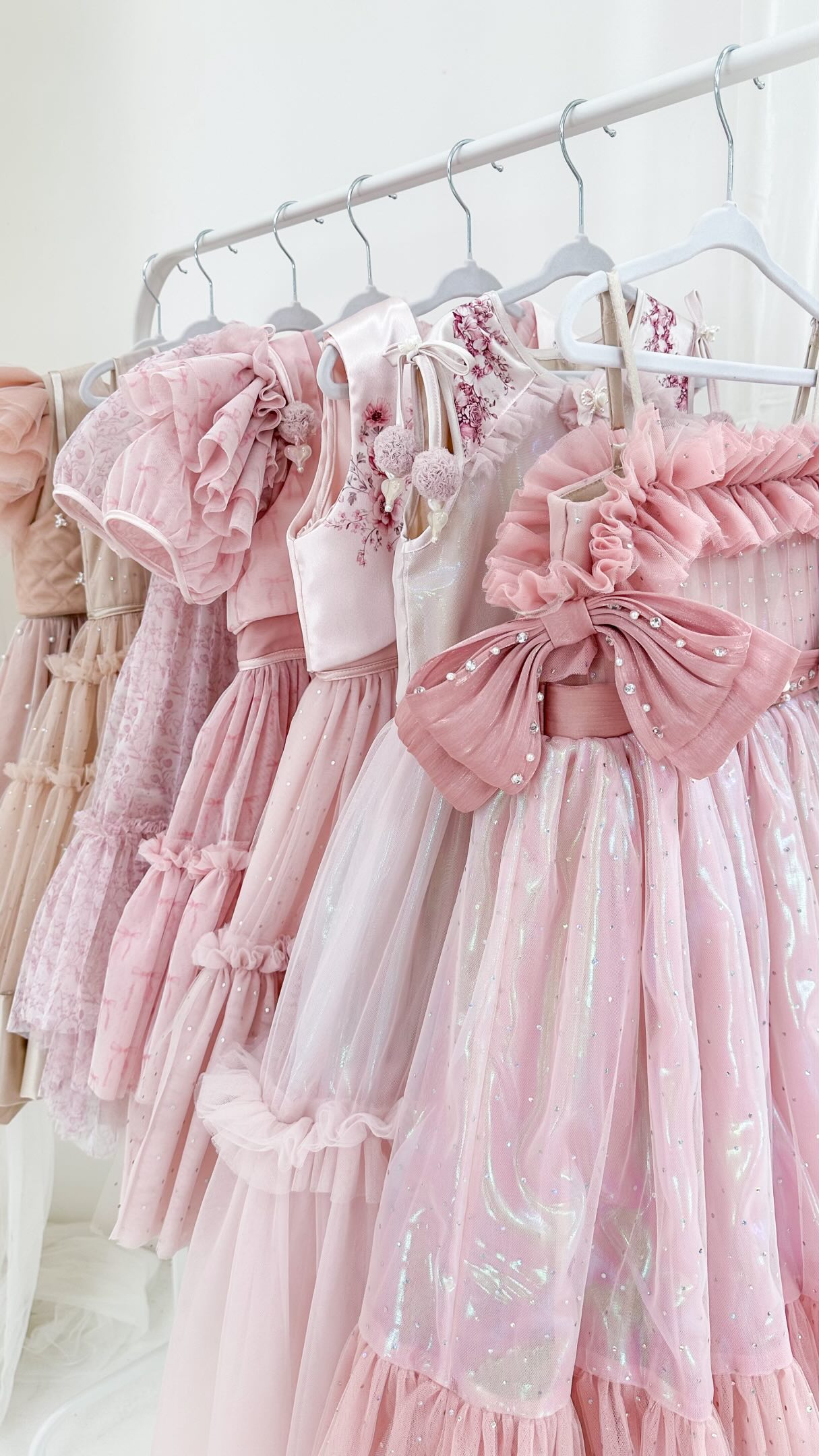 Soft blush tones and delicate florals lined up in a dreamy little 