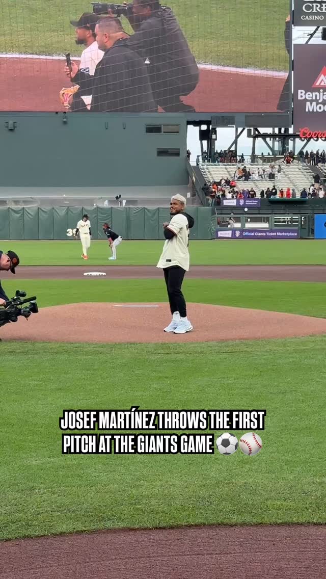 from playing on the pitch to throwing the first pitch ⚽️⚾️🇻🇪 Josef ...