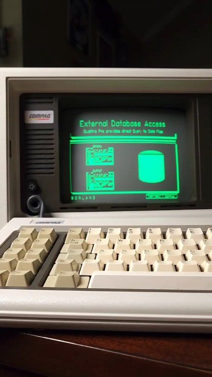 Compaq Deskpro 5/60M, one of the first Pentium PCs