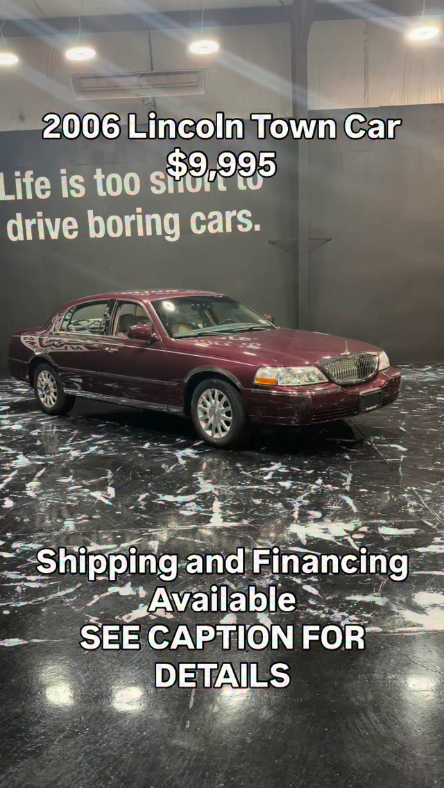 2006 Lincoln Town Car $9,995 ✓49k miles !!! ✓Runs/Drives Great
