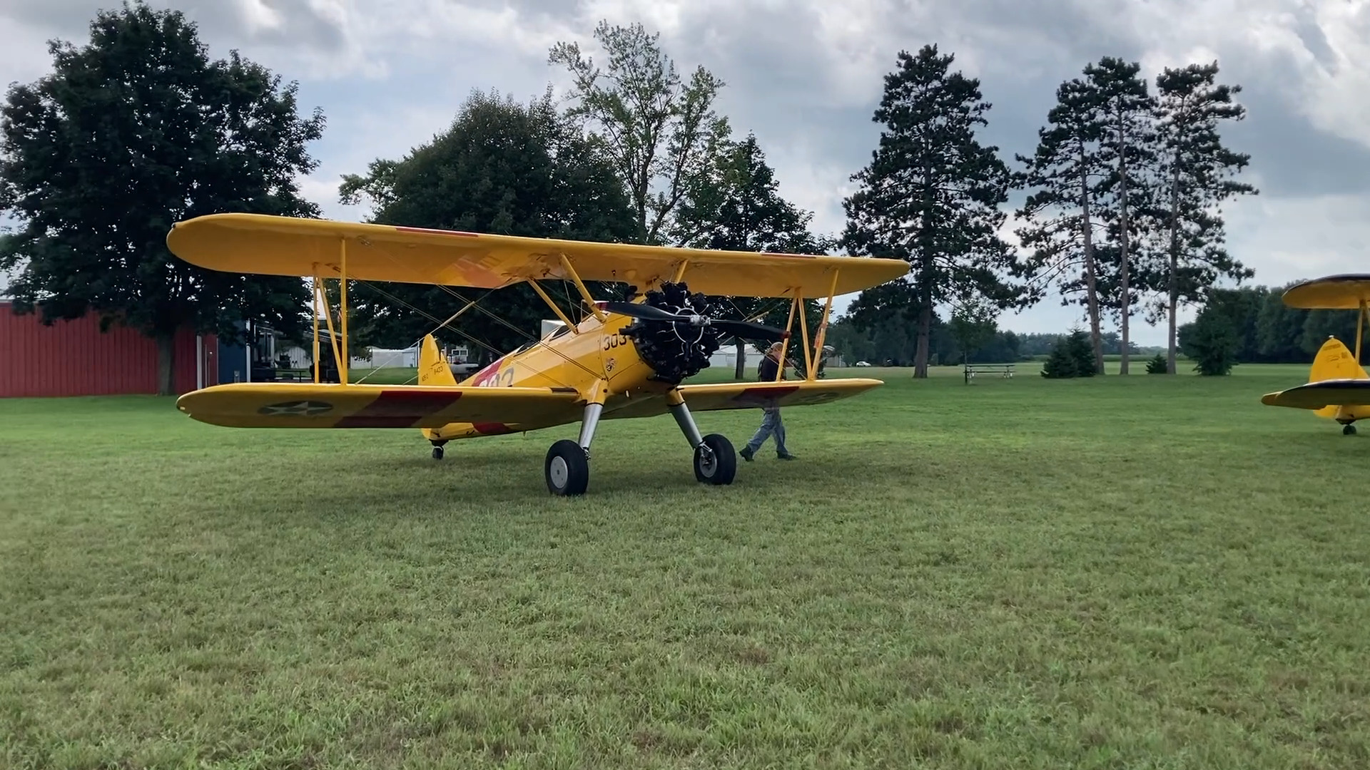 STEARMAN BI ＰＬＡＮＥ　RADIOFRYER STEARMAN BI PLANE RADIOFRYER Unexpected visitors to the