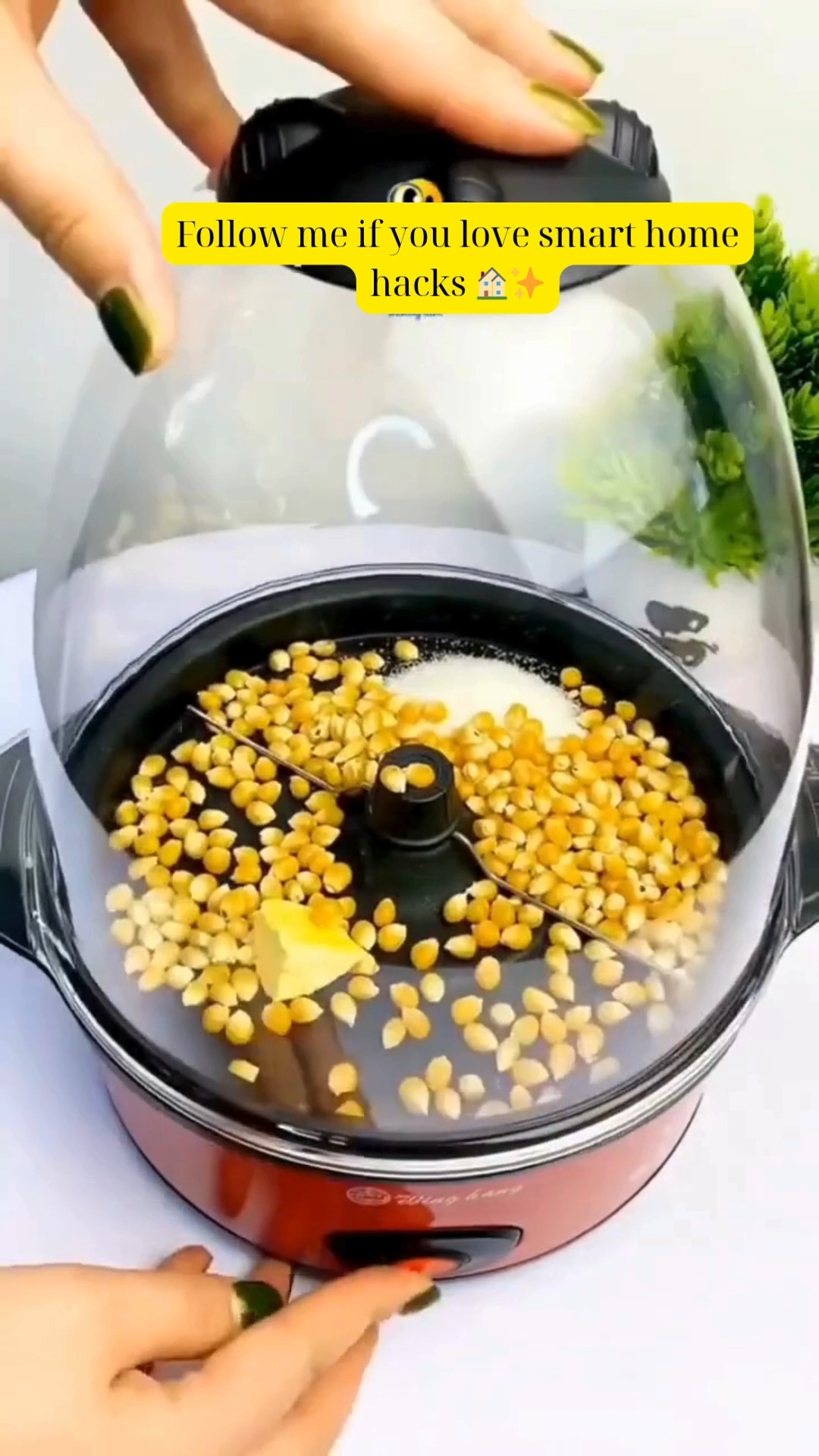 Popcorn perfection in minutes! 🍿⚡ This fast, mess-free popcorn maker ...